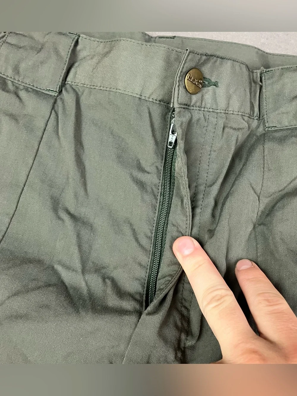 Vintage L.L. Bean Hiking Trail Cargo Shorts Men’s Size 36 Elastic Waist Green
